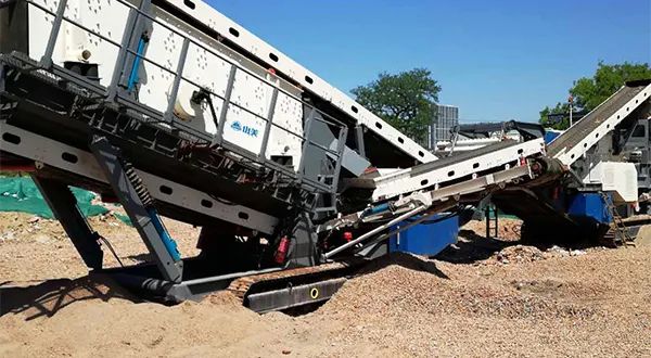 時產(chǎn)值近600萬！山美移動式破碎篩分一體站助力江蘇高碳鉻鐵礦破碎項目建設(shè)